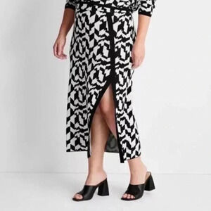 Kahlana Barfield Brown Future Collective Slit Knit Midi Wrap Skirt White XL